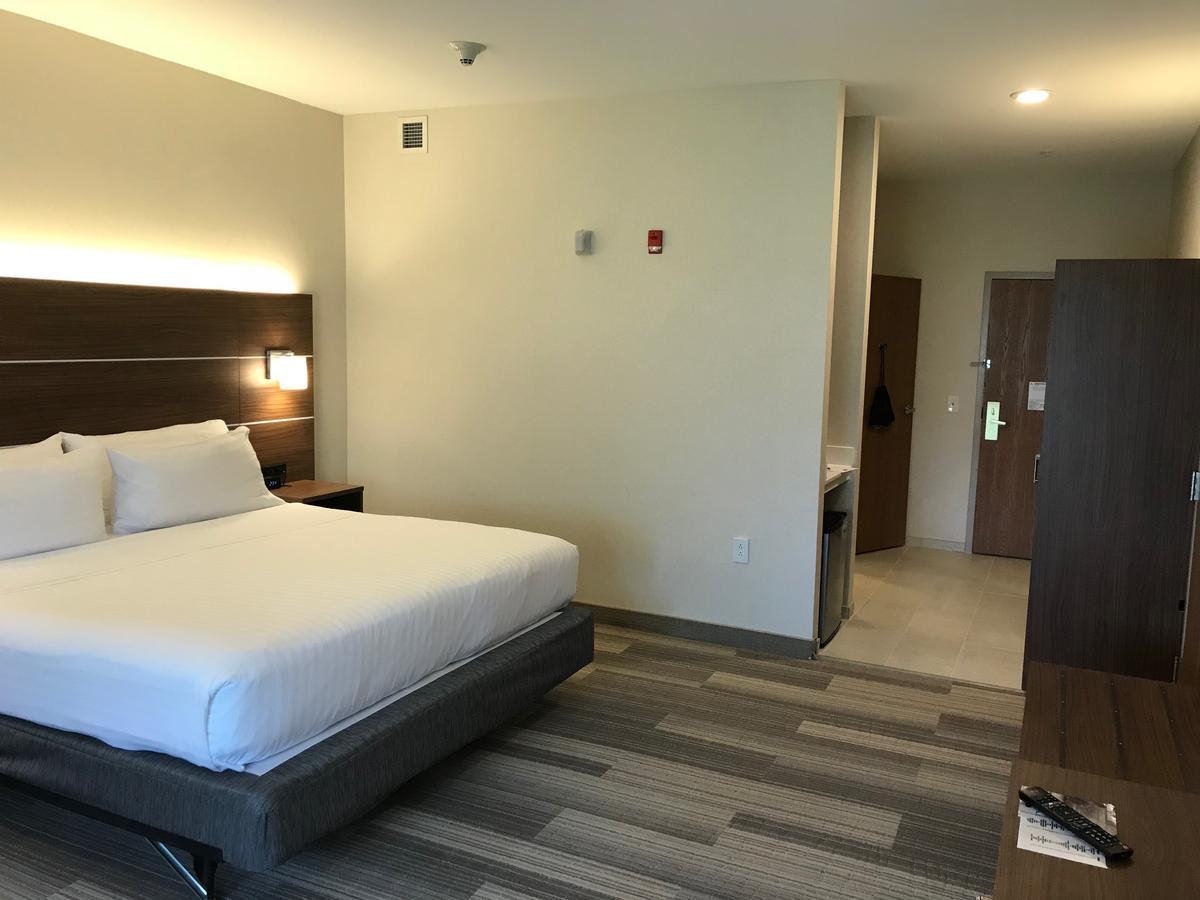 Holiday Inn Express Rochester-Victor By Ihg Екстериор снимка