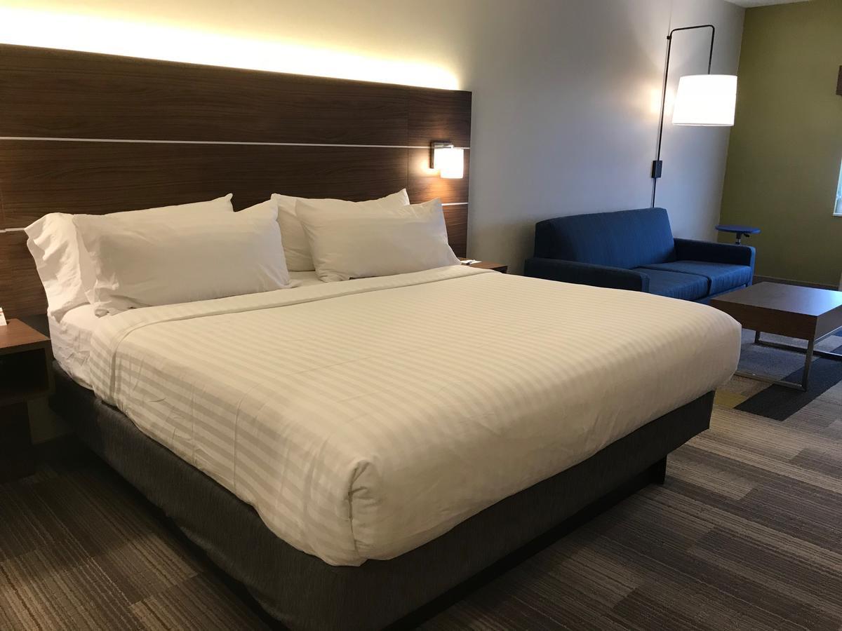 Holiday Inn Express Rochester-Victor By Ihg Екстериор снимка